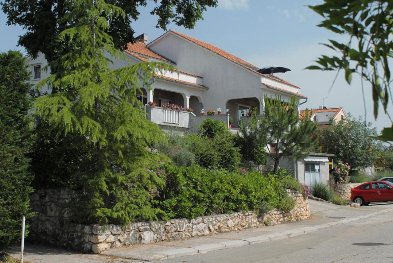 Apartments With A Parking Space Njivice, Krk - 5427 Buitenkant foto